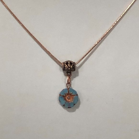 New Czech Glass Hawaiian flower with copper necklace and earrings - Picture 2 of 3